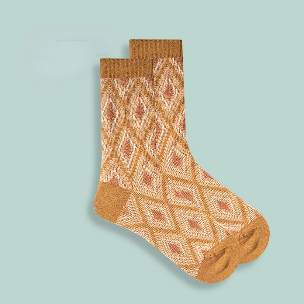 Autumn and Winter New Socks Retro Socks - Image 4