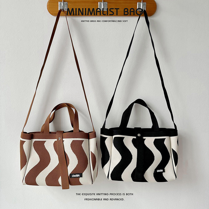 Black and white diamond knitted tote bag - Image 3