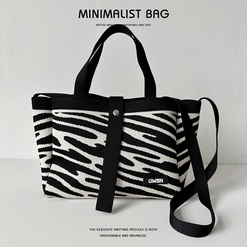 Black and white diamond knitted tote bag - Image 7