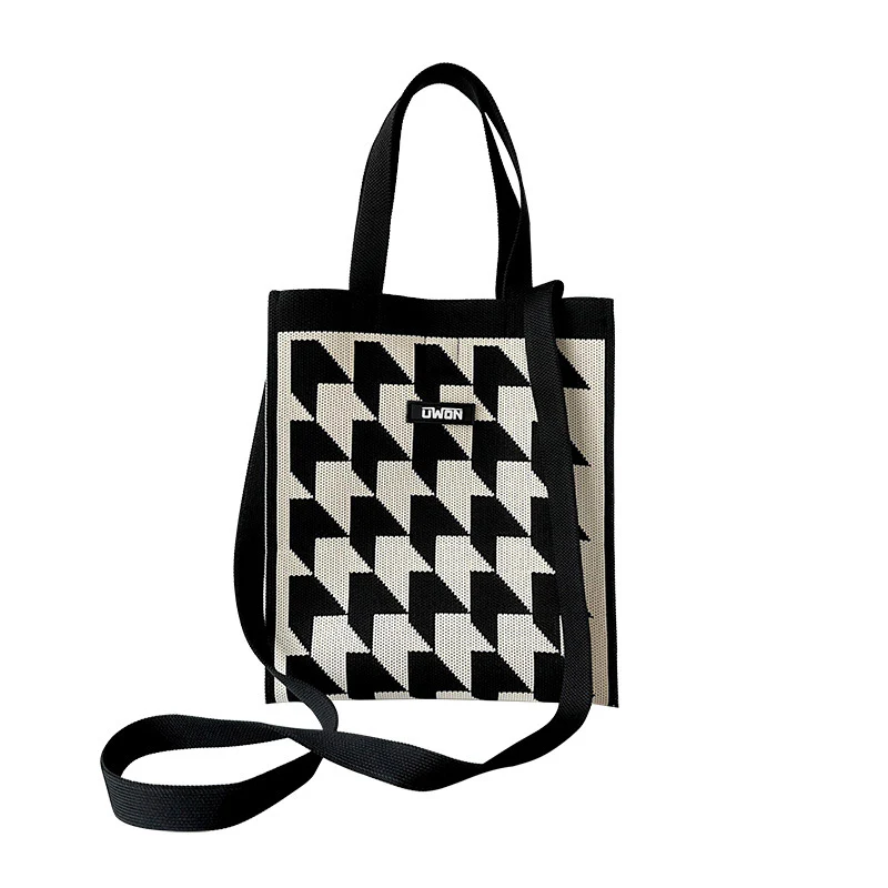 Black and white houndstooth knit tote - Image 6