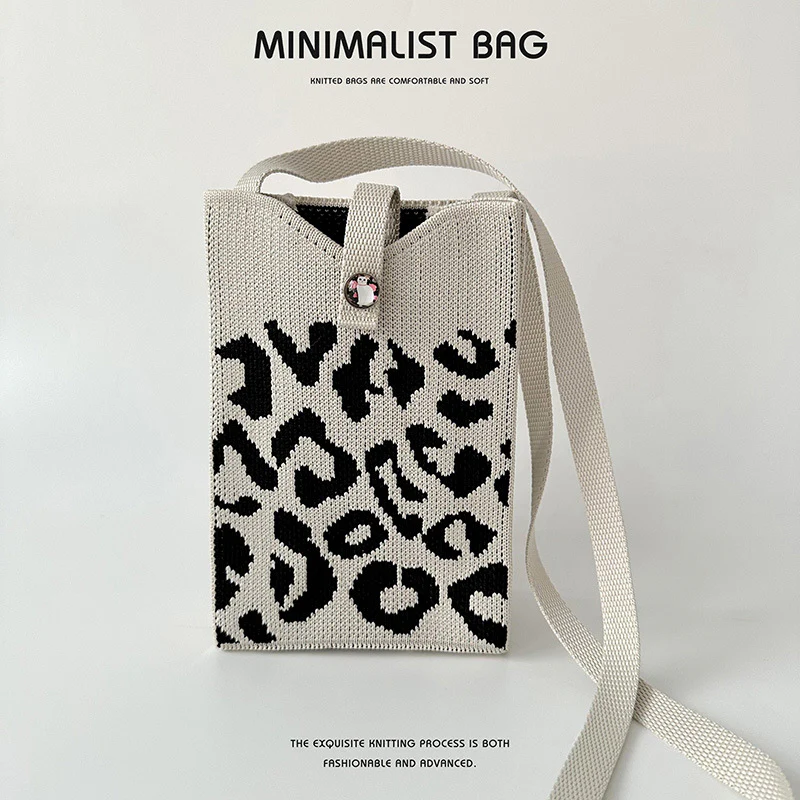 Black and white panda mini phone knitted bag - Image 7