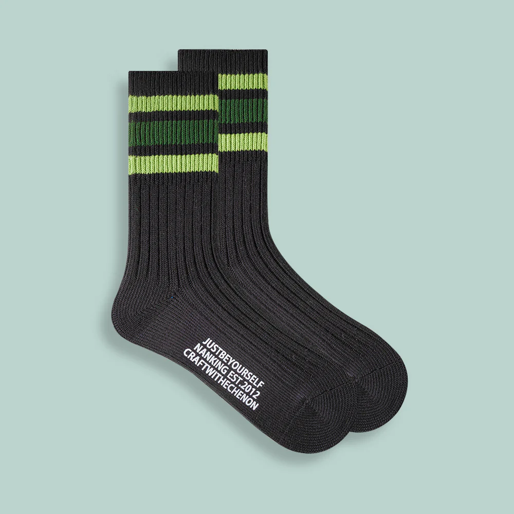 Combed Cotton Retro Three-Bar Sports Socks - Image 4