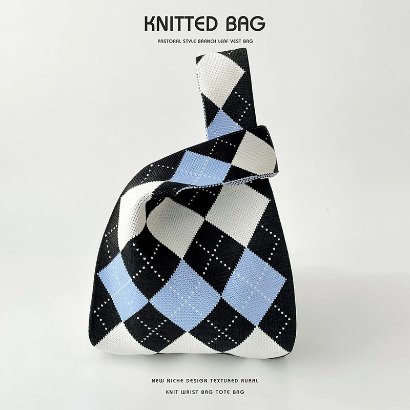 Contrast color diamond knitted shoulder handbag - Image 9