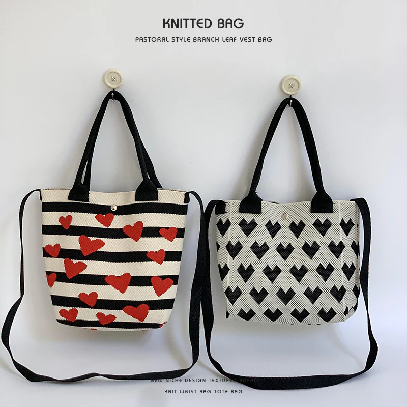 Heart striped knitted handbag - Image 3
