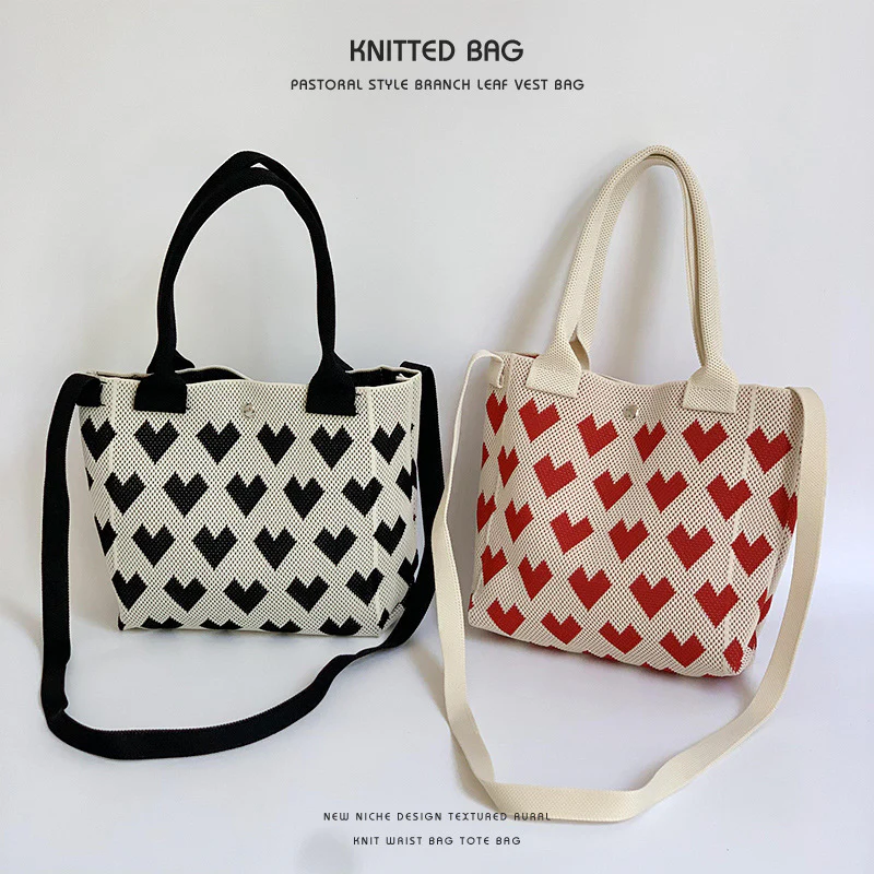 Heart striped knitted handbag - Image 4