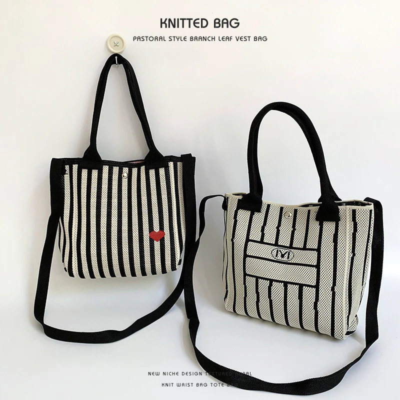 Heart striped knitted handbag - Image 5