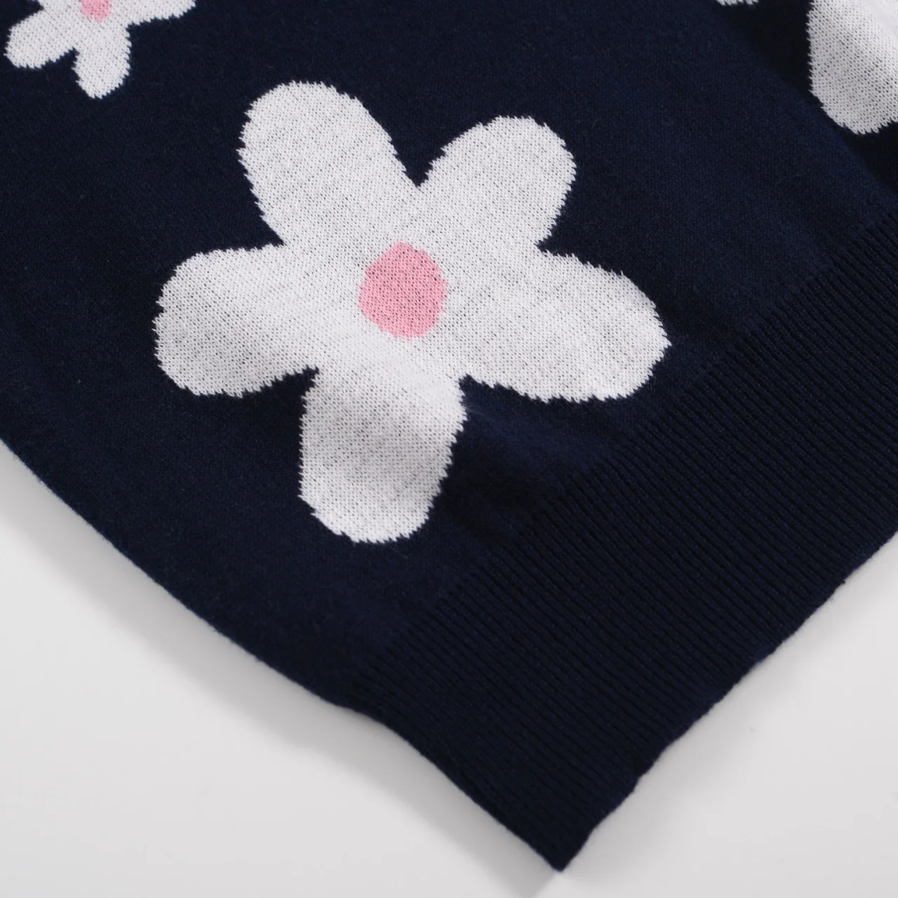 Men's 70s Navy Daisy Knit Polo – Retro Pink Collar - Image 6