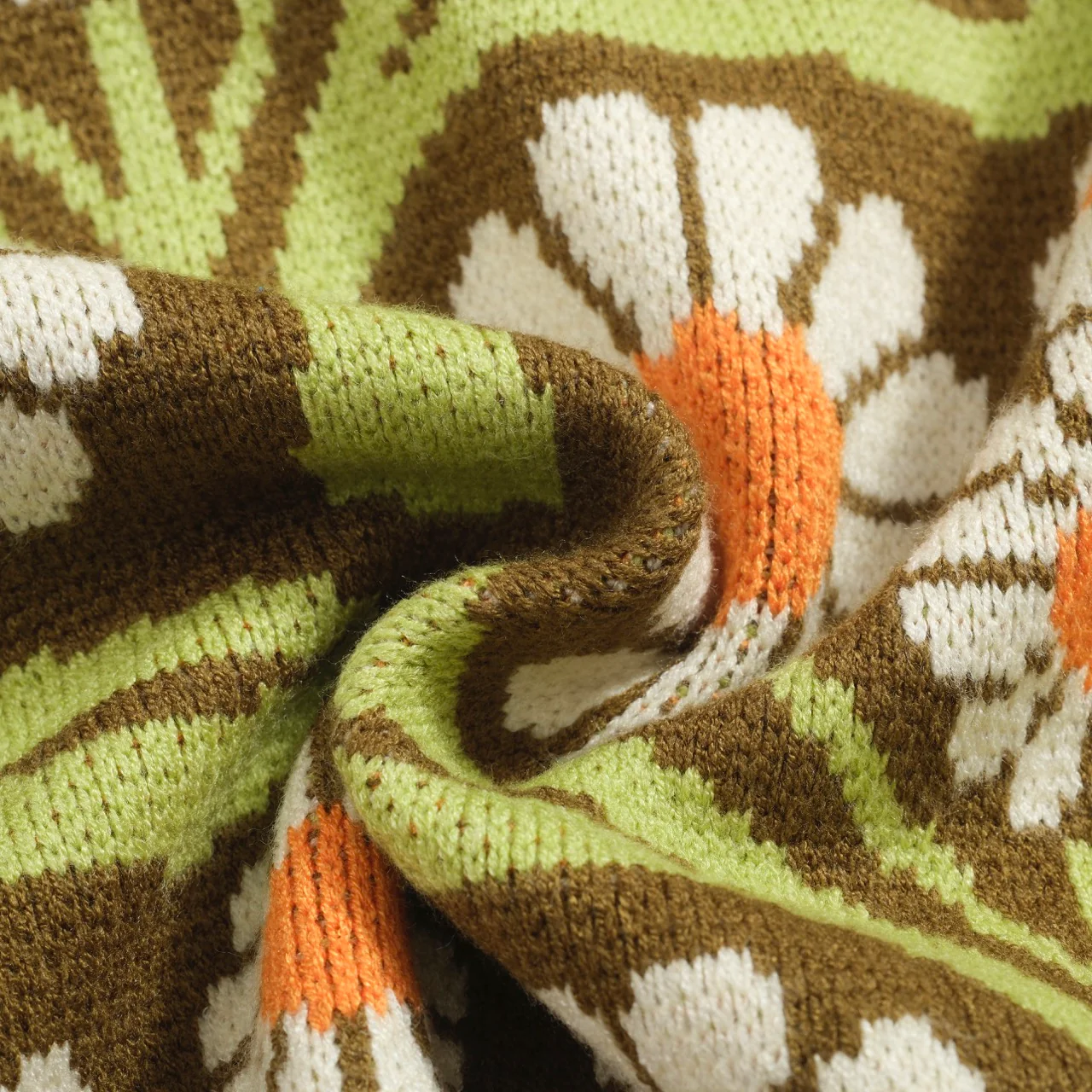Men's Olive Green Daisy Zip-Up Knit Cardigan - Image 10