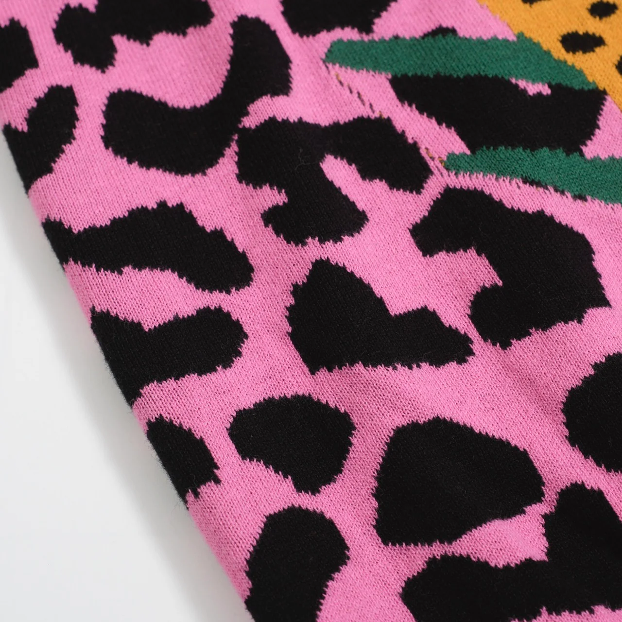 Men's Retro Knit Polo – Vintage Pink Leopard Print with Cheetah Graphic - Image 8