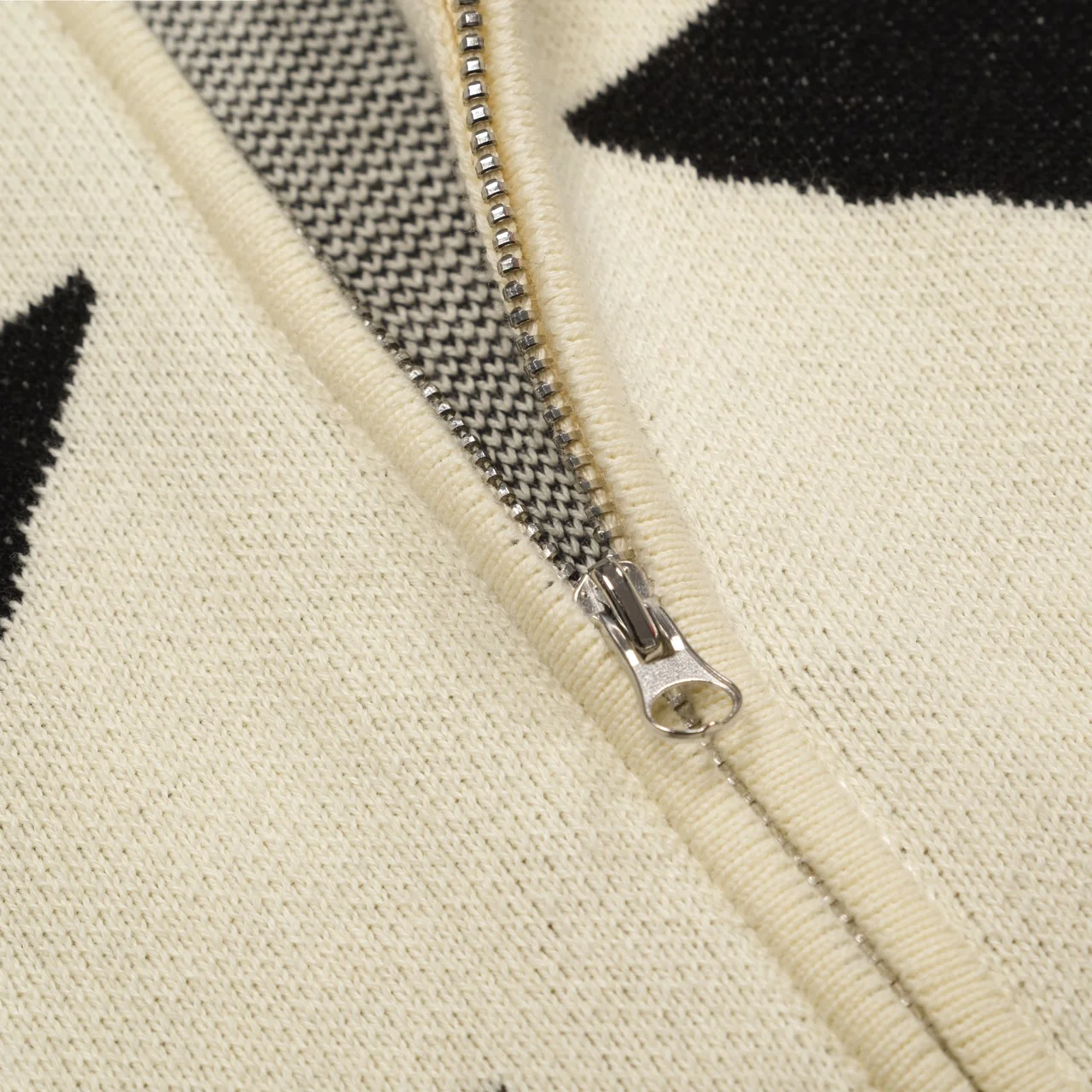Men's Apricot Classic Retro Lightning Jacquard Knitted Cardigan - Image 5