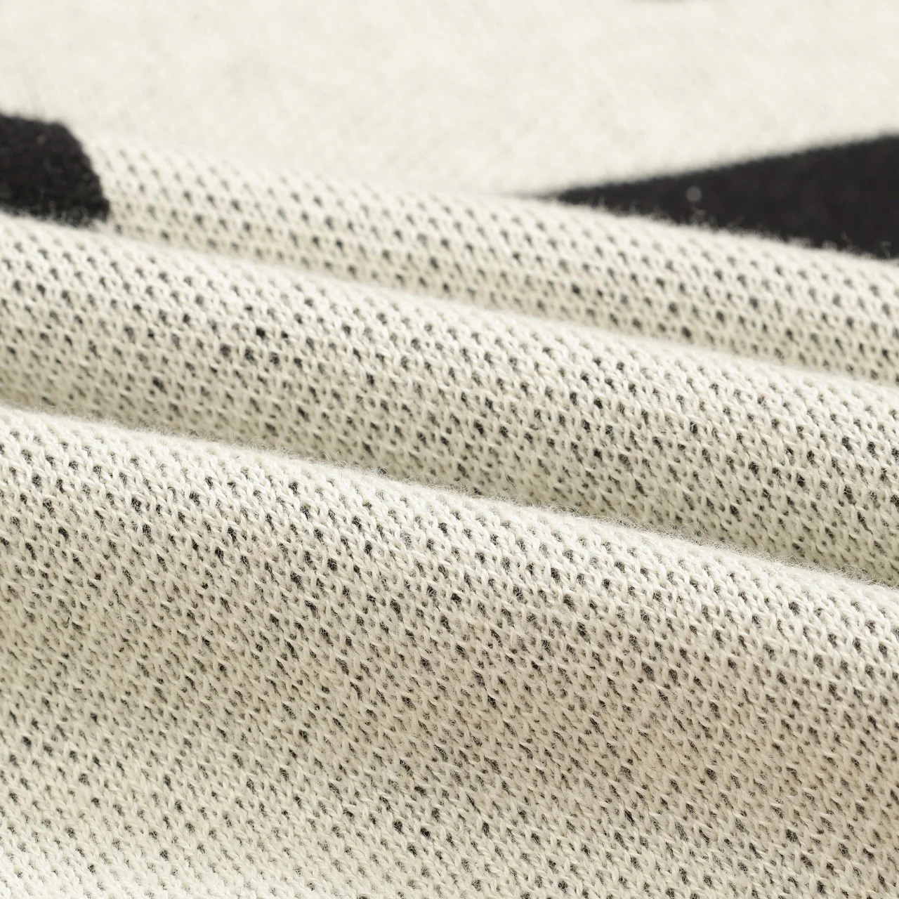 Men's beige font "89" jacquard V-neck polo shirt - Image 9
