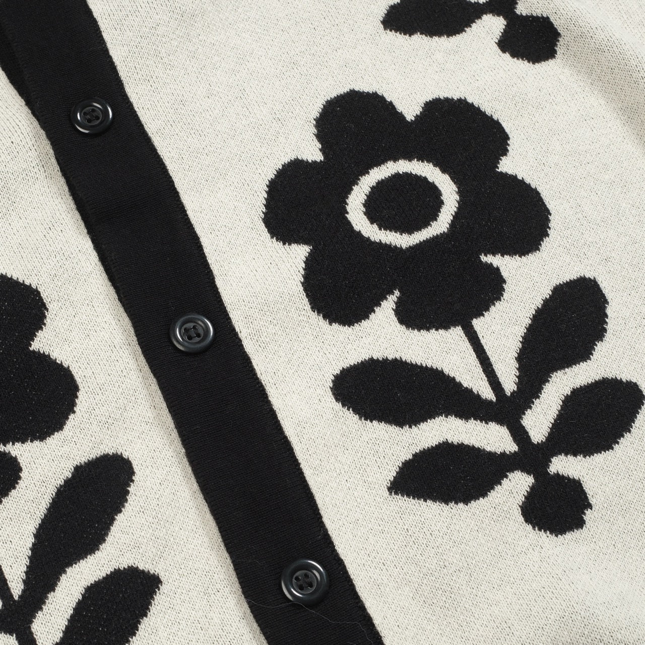 Men's black floral jacquard vintage knitted cardigan - Image 5