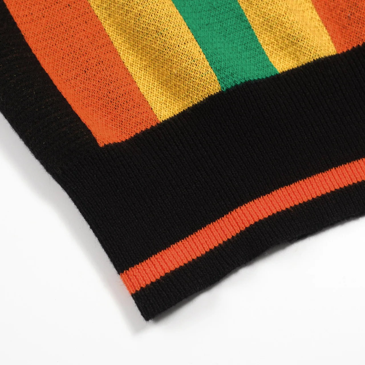 Men's black geometric vintage knit cardigan - Image 7