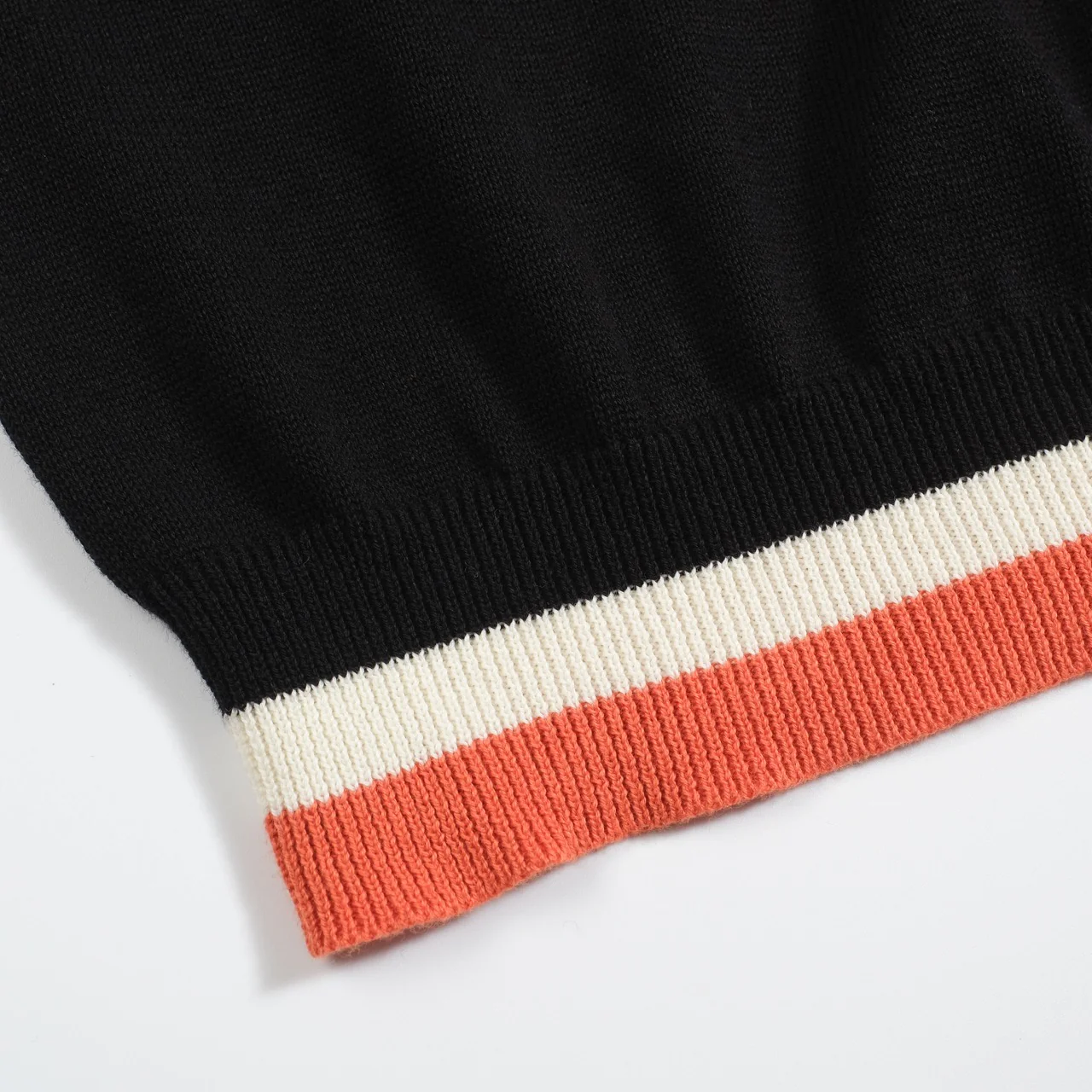 Men's black vintage 1974 jacquard V-neck polo shirt - Image 8
