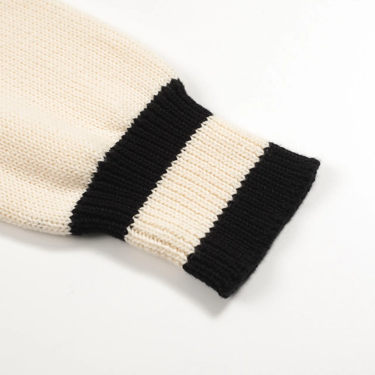 Men's black vintage pattern jacquard knitwear - Image 6