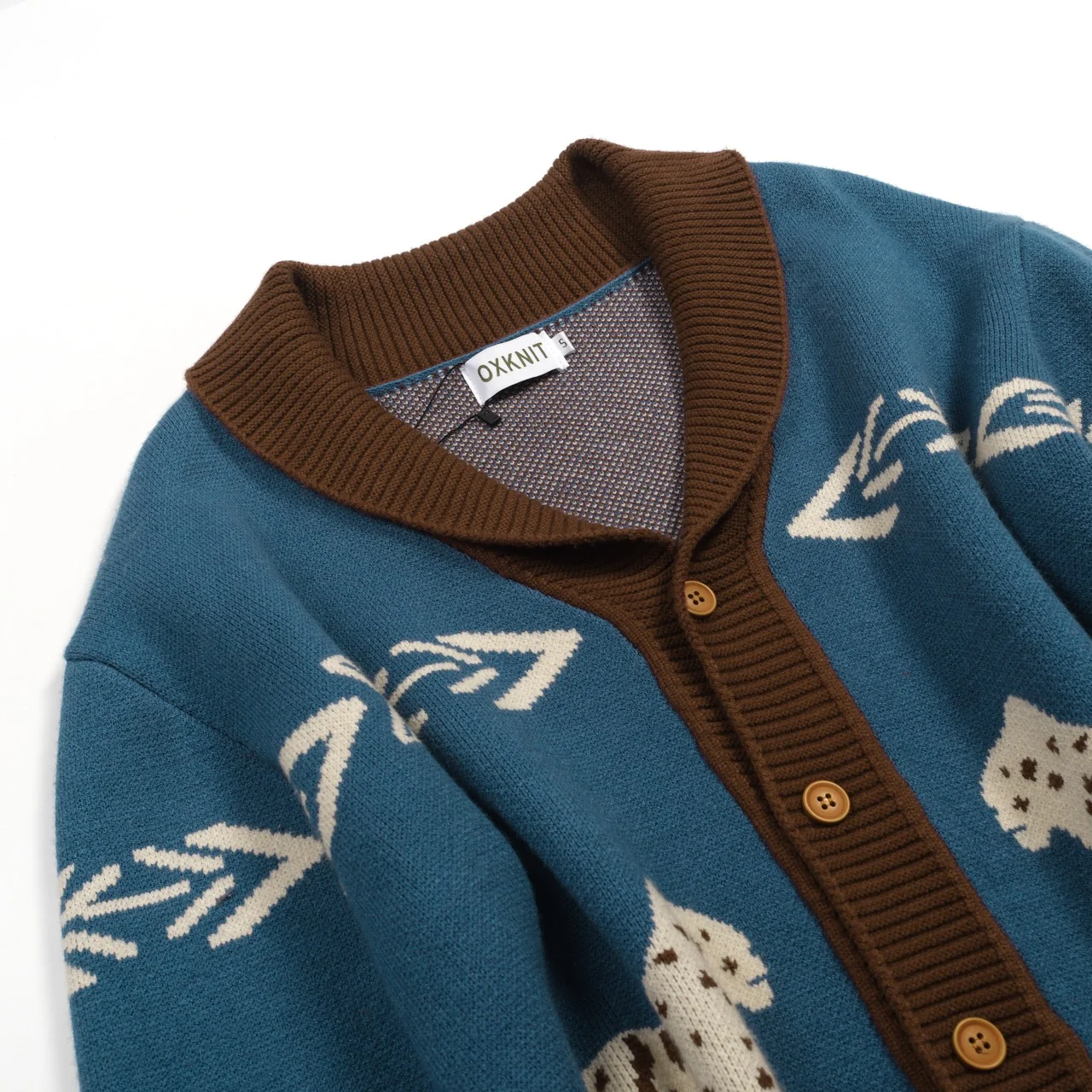 Men's blue vintage animal jacquard sweater cardigan - Image 10