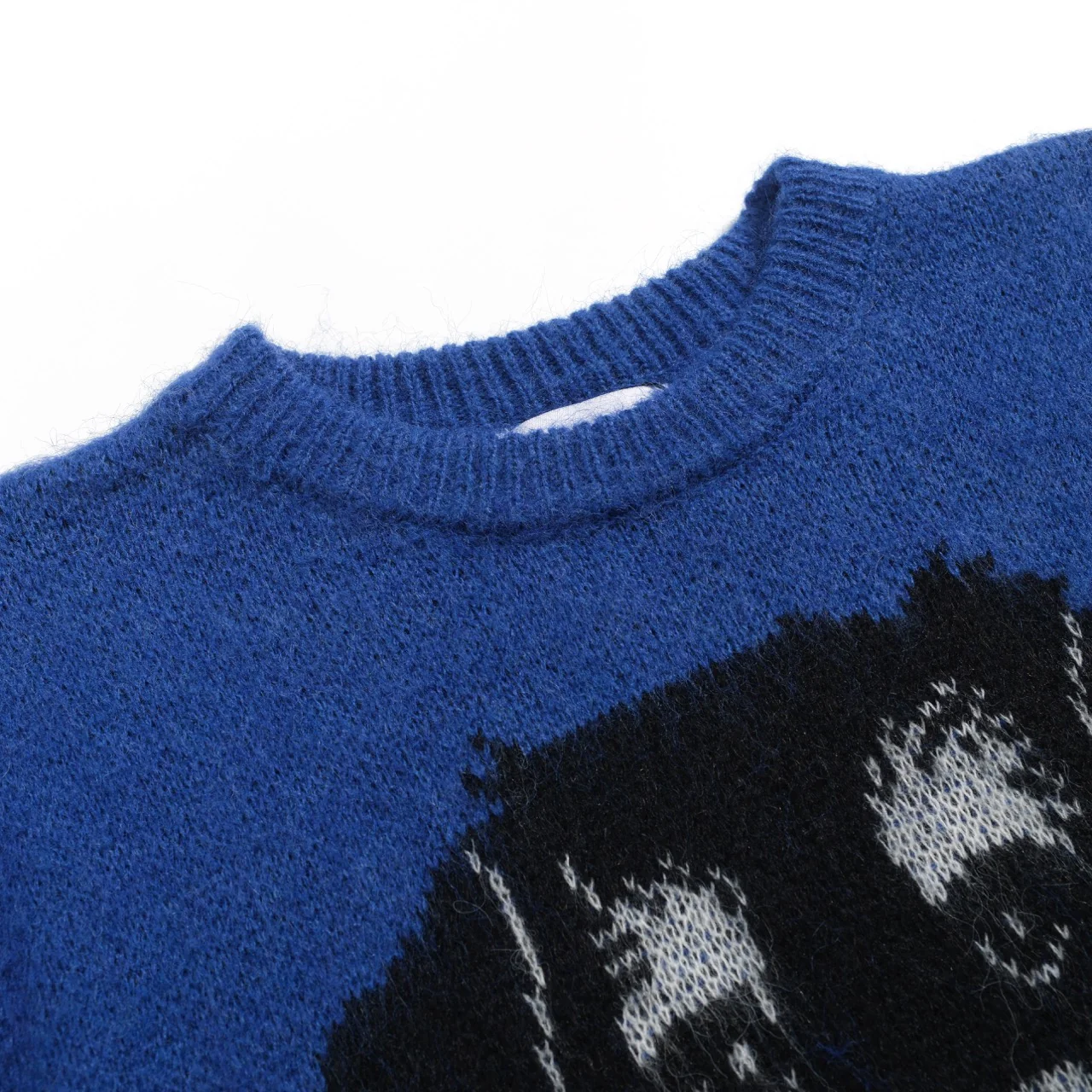 Men's blue vintage dog jacquard plush knitwear - Image 4