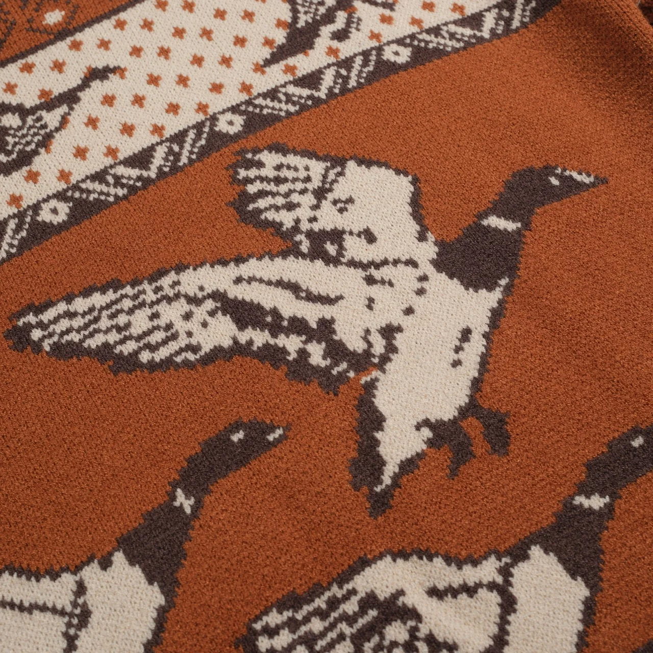 Men's brown 1960's casual jacquard sweater - Image 2