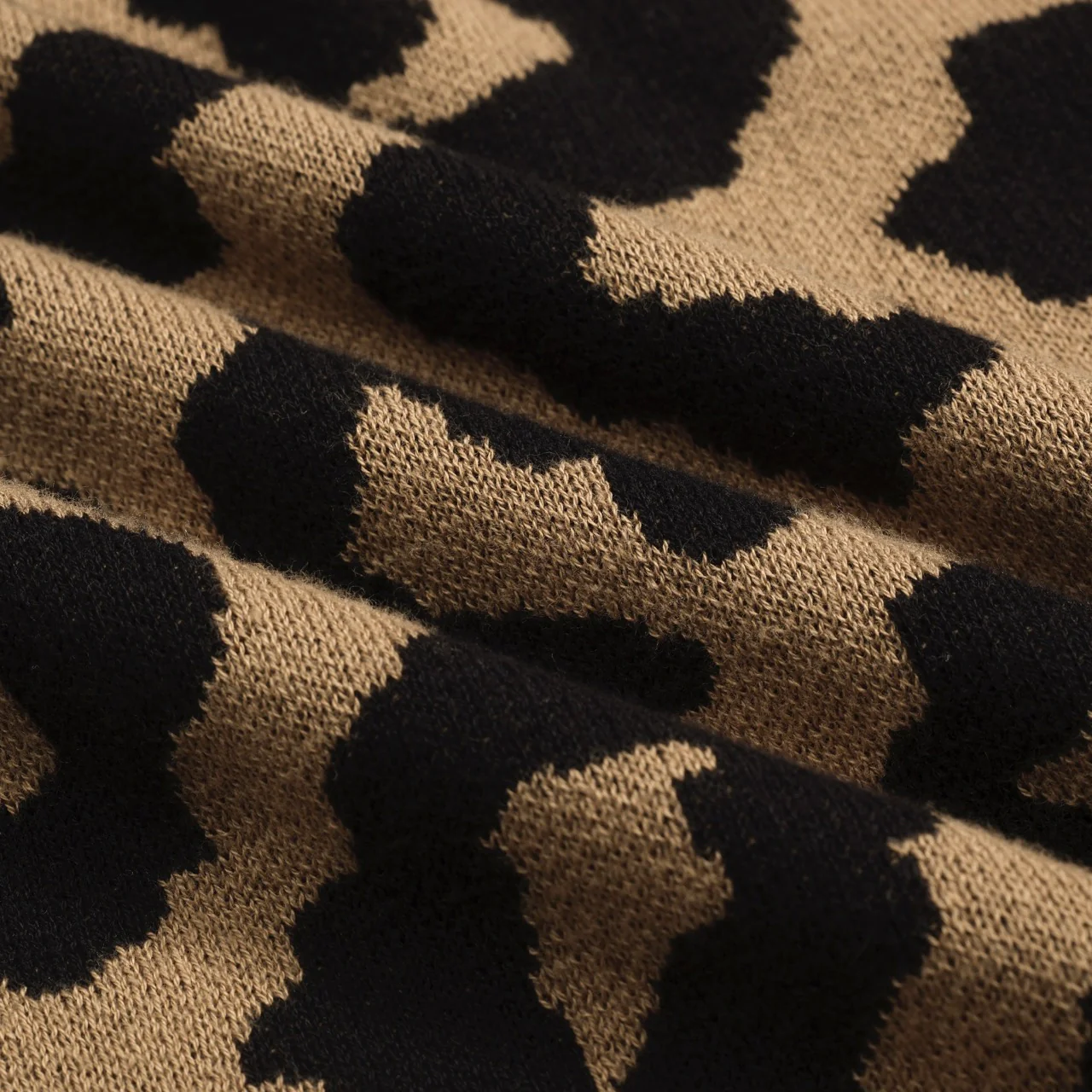 Men's brown leopard print vintage jacquard knitted cardigan - Image 8
