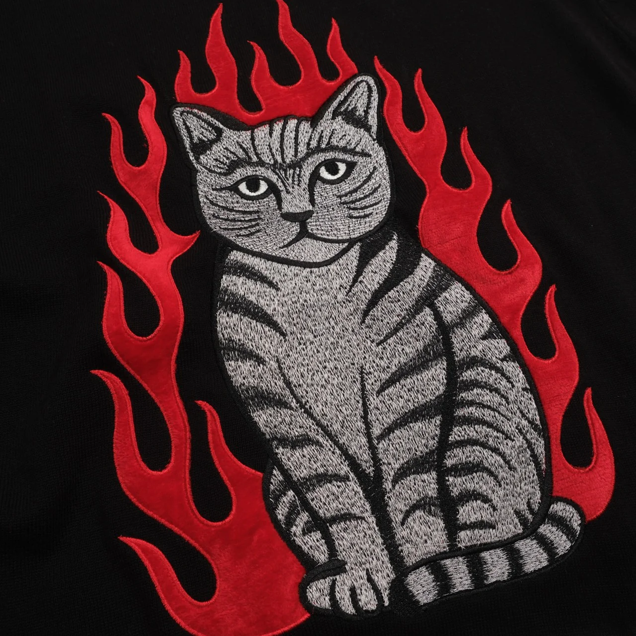 Men's Cat Flame jacquard Rose embroidered knit T-shirt - Image 2