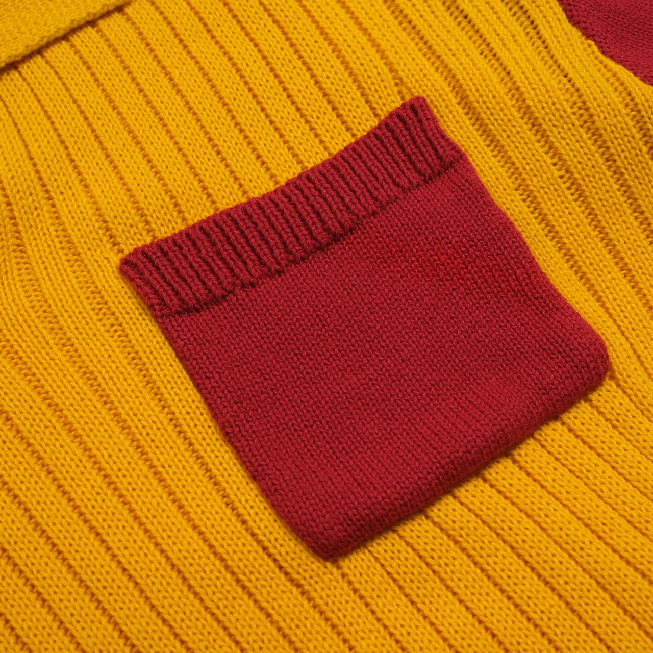 Men's Colour-matched vintage knit pocket V-neck polo - Image 5