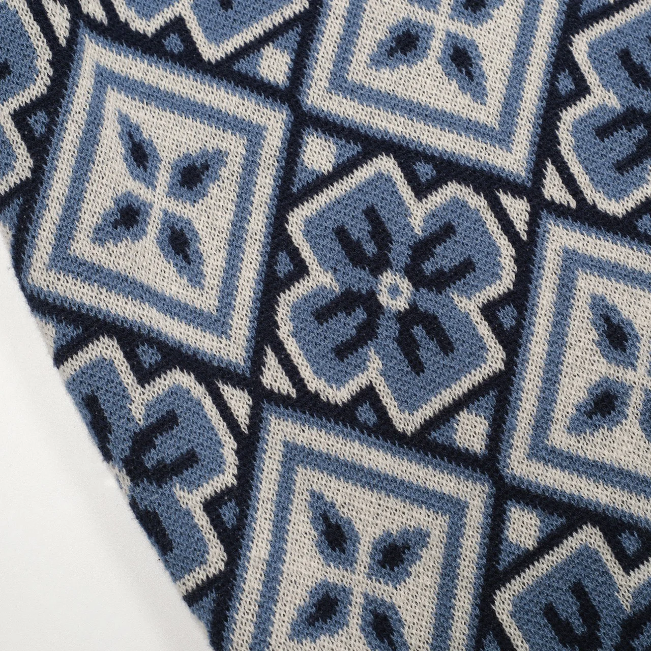 Men's dark blue 1960s V-neck knitted polo - Image 5
