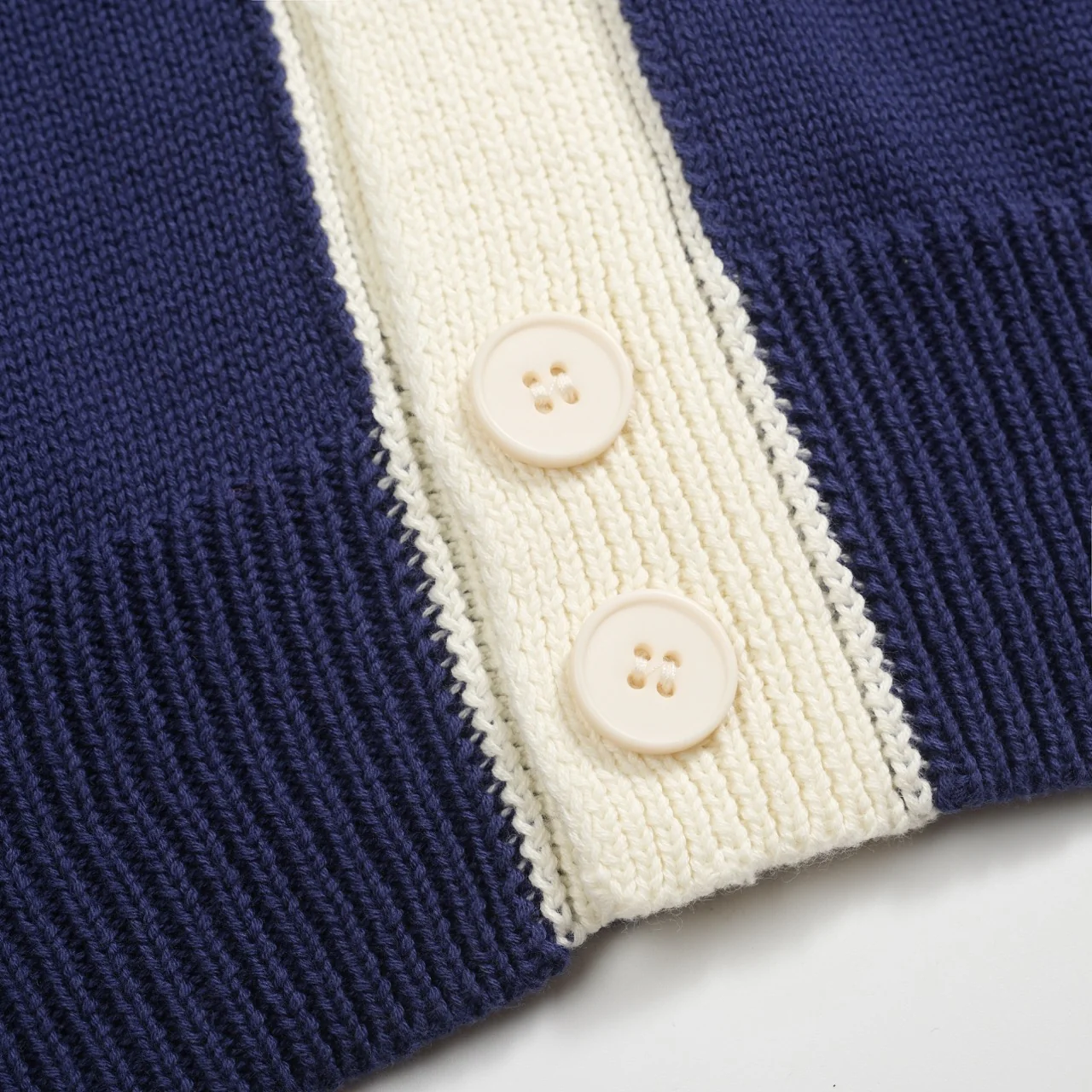 Men's dark blue vintage collegiate cardigan - Image 7