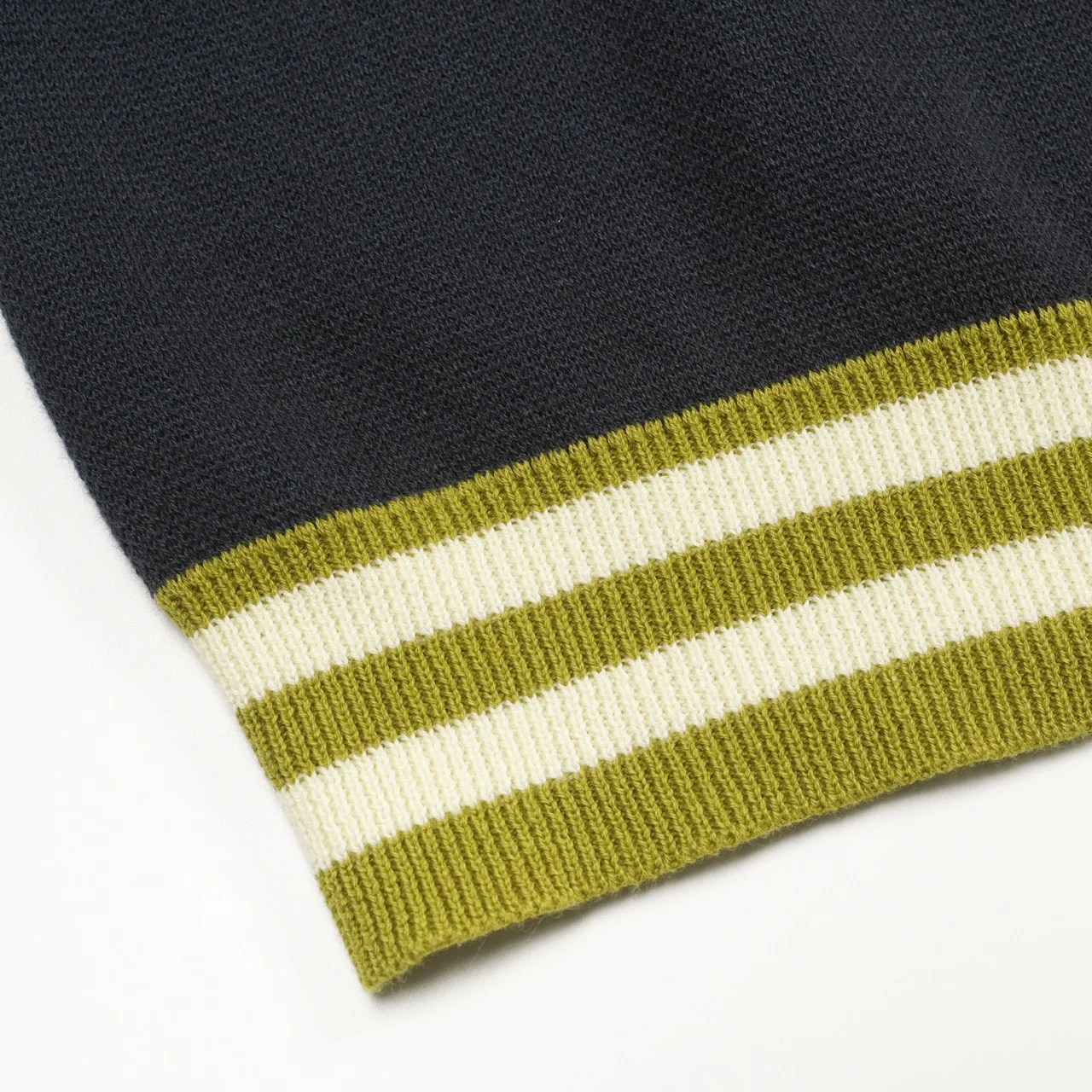Men's Green Classic Vintage Striped Art Jacquard Knitted Cardigan - Image 8