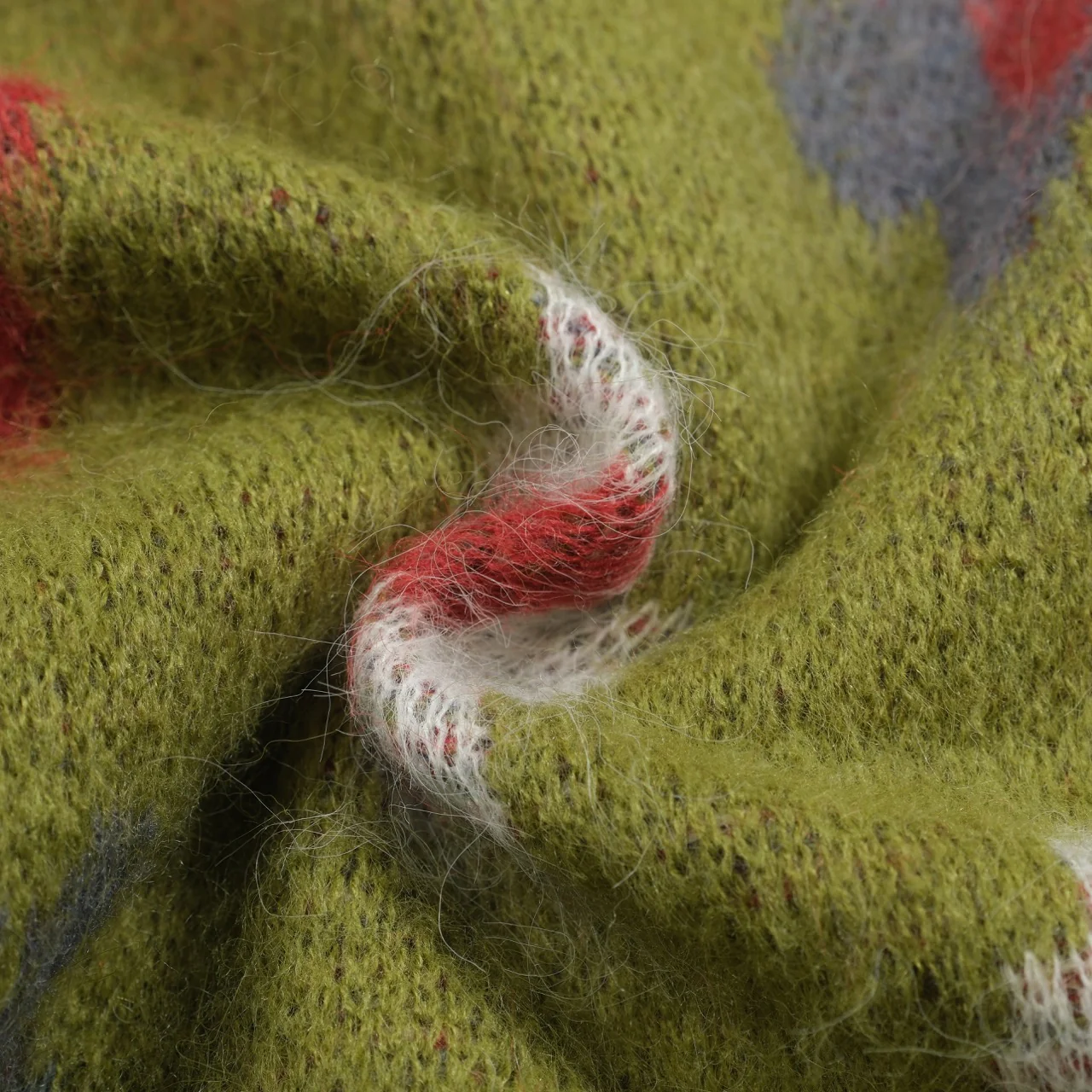 Men's green floral vintage plush knit sweater - Image 7