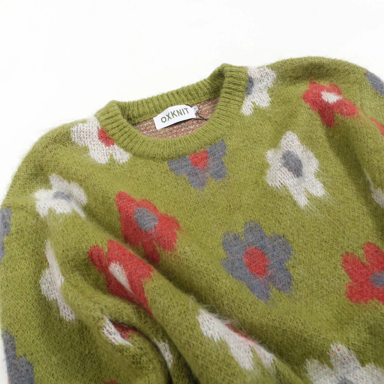 Men's green floral vintage plush knit sweater - Image 9
