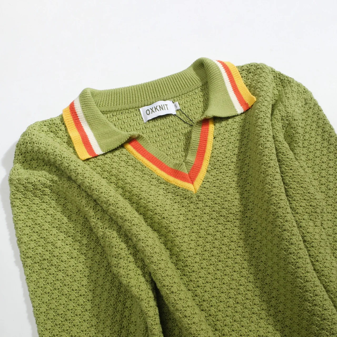 Men's green knitted texture striped V-neck polo shirt - Image 9