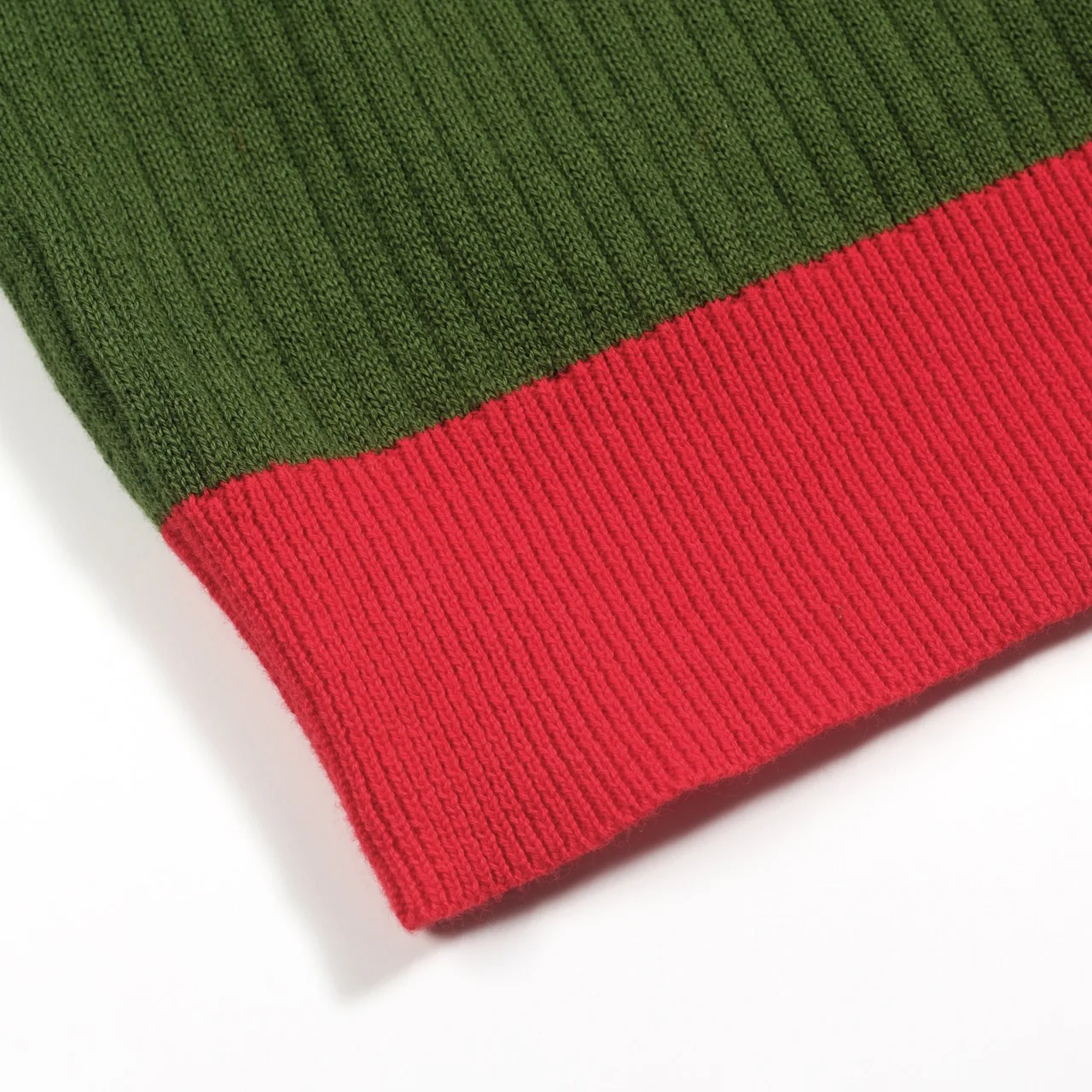 Men's green vertical pit bar vintage knitted polo shirt - Image 7