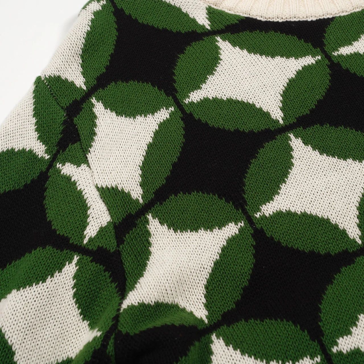 Men's green vintage period pattern jacquard knitwear - Image 6
