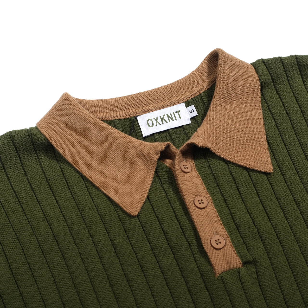 Men's green vintage pothole knit V-neck polo shirt - Image 4