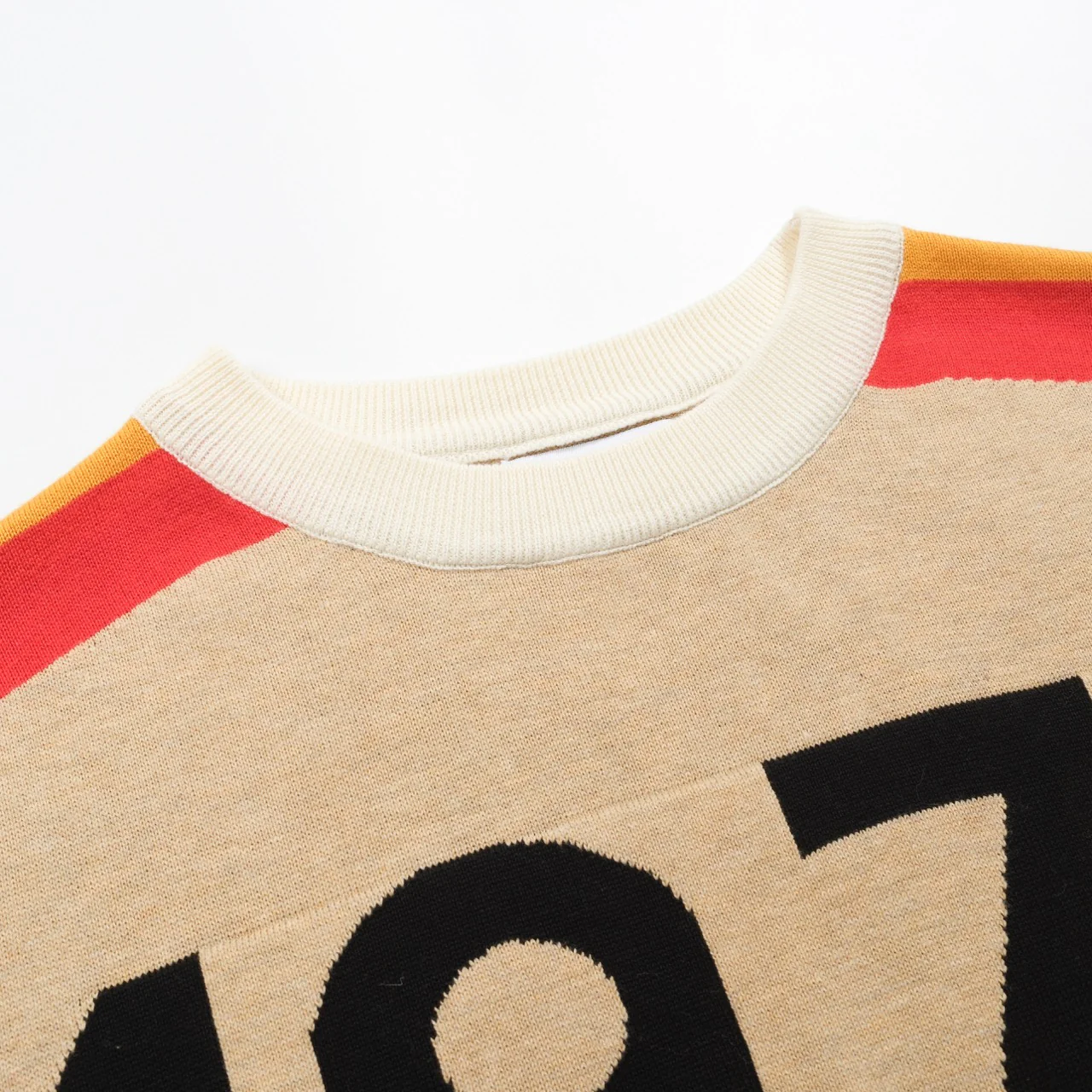 Men's khaki gold thread vintage jacquard 1971 knit T-shirt - Image 4