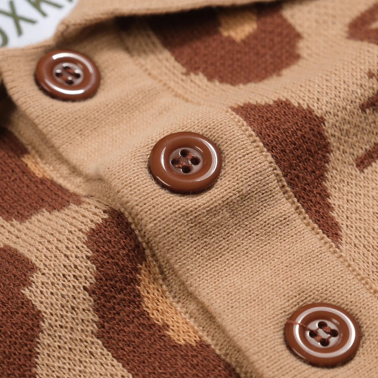 Men's khaki leopard print tiger jacquard knitted polo shirt - Image 5