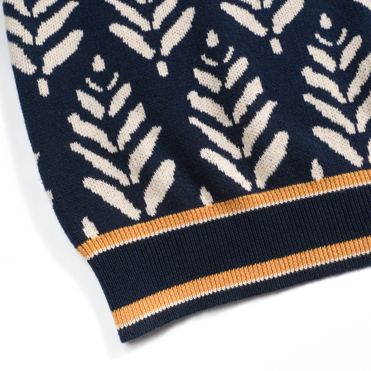 Men's navy 70's jacquard V-neck polo shirt - Image 5