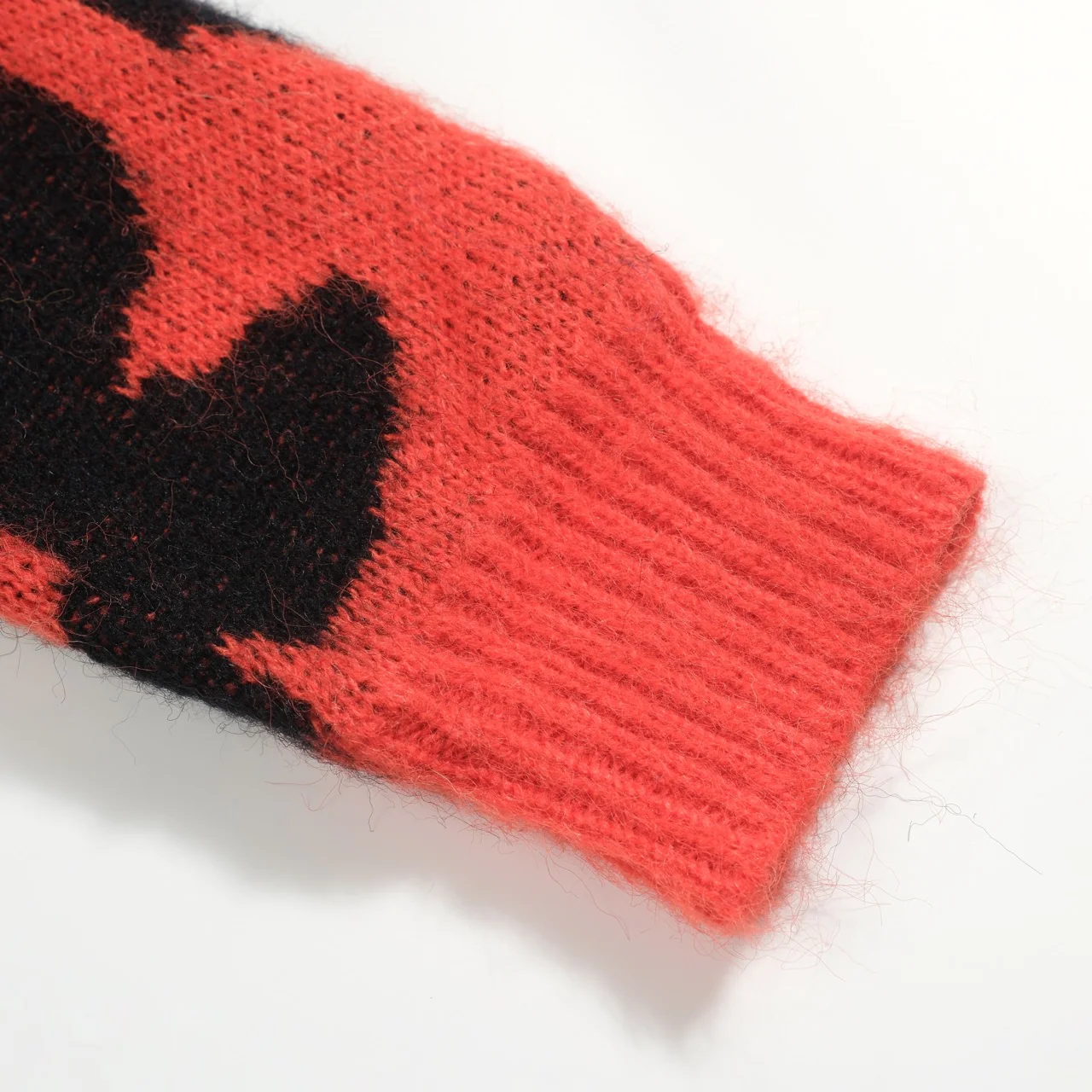 Men's red floral plush knit sweater - Image 5