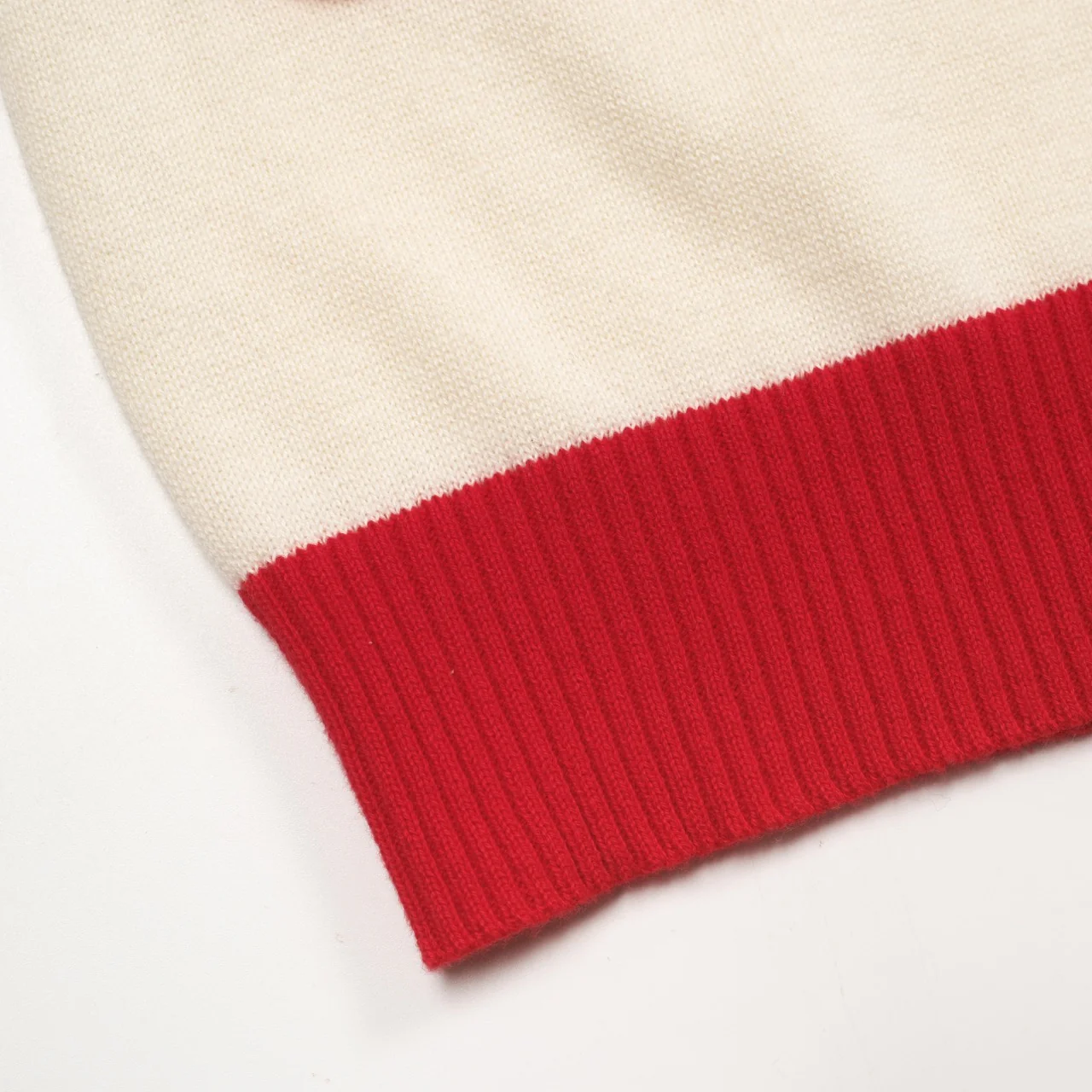 Men's red vintage classic pocket knit cardigan - Image 6