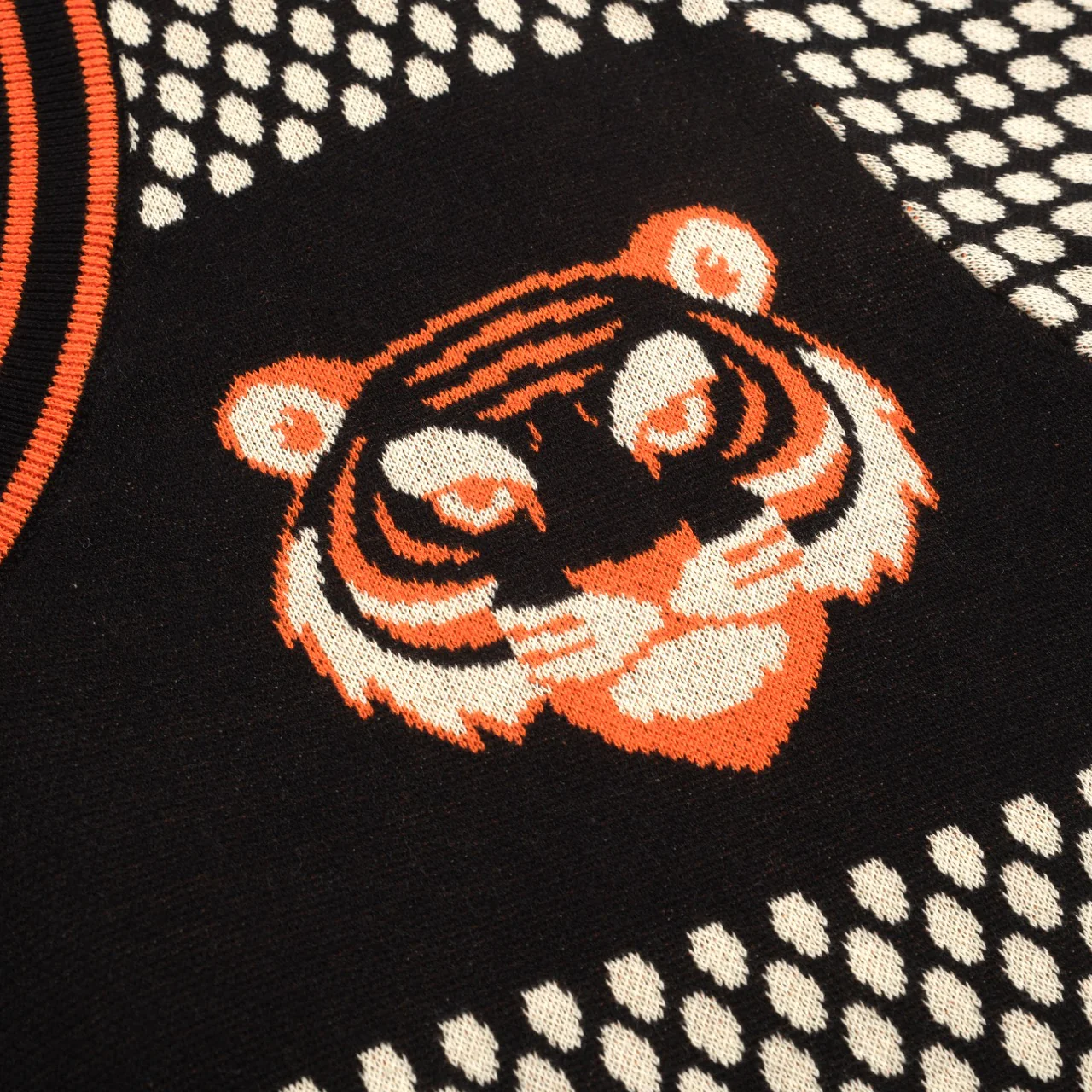 Men's retro jacquard knitted V-neck T-shirt - Image 2