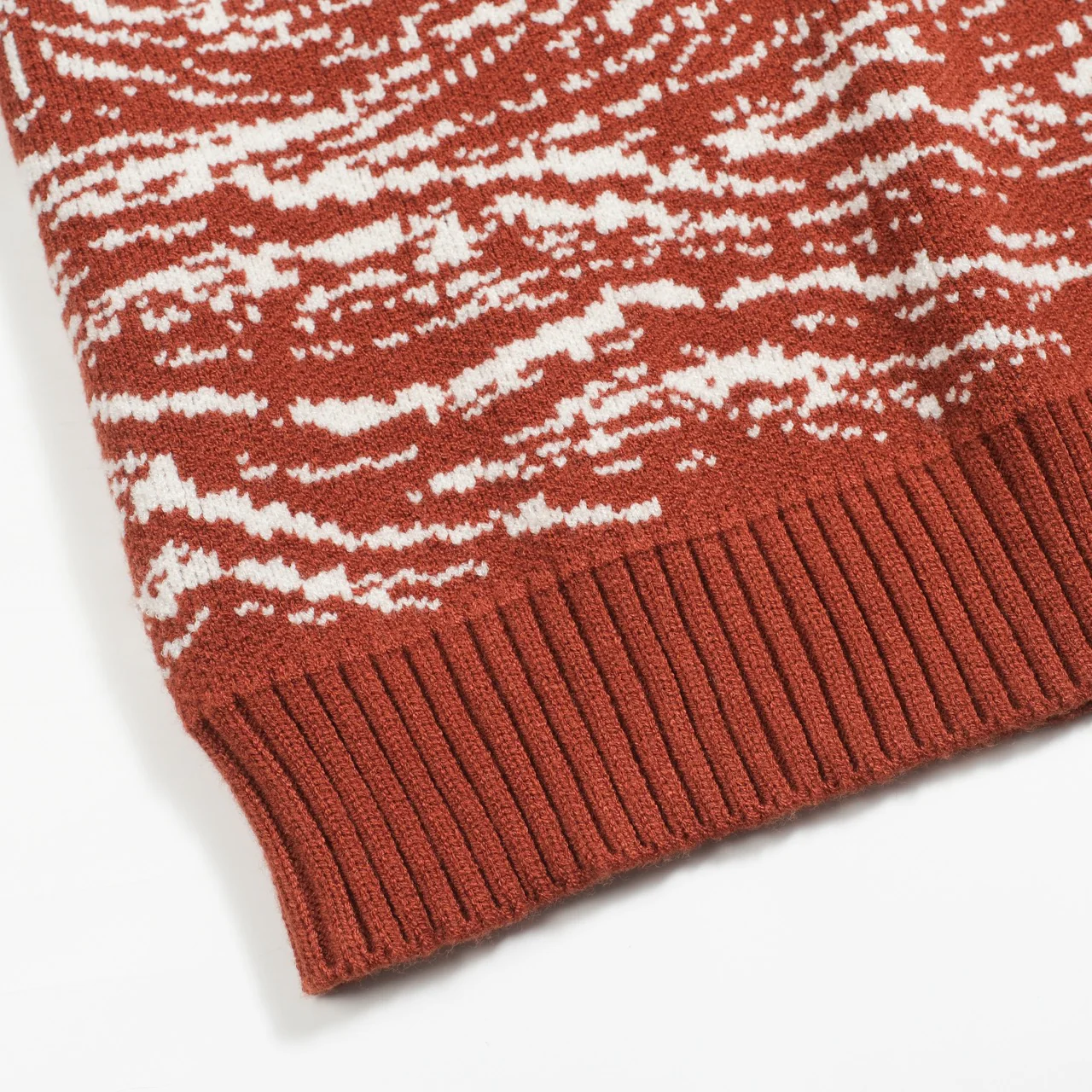 Men's red brown 1960s vintage jacquard sweater - Image 6