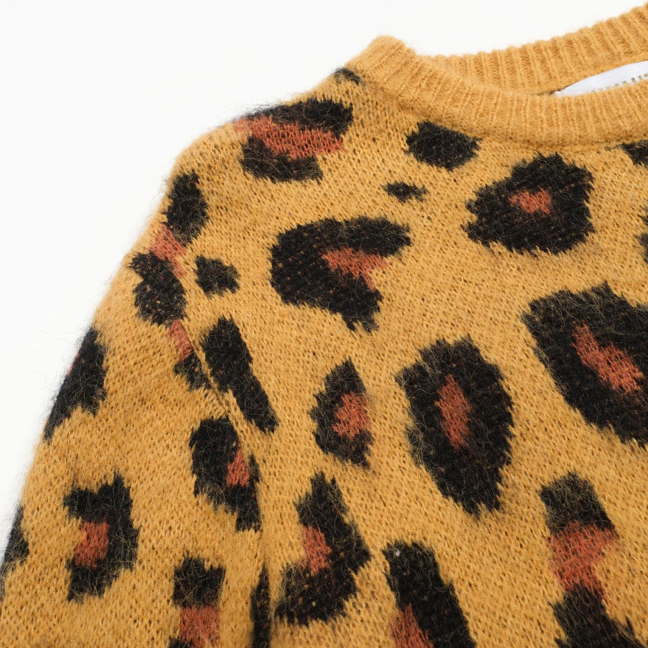 Men's yellow brown leopard print vintage knit sweater - Image 5