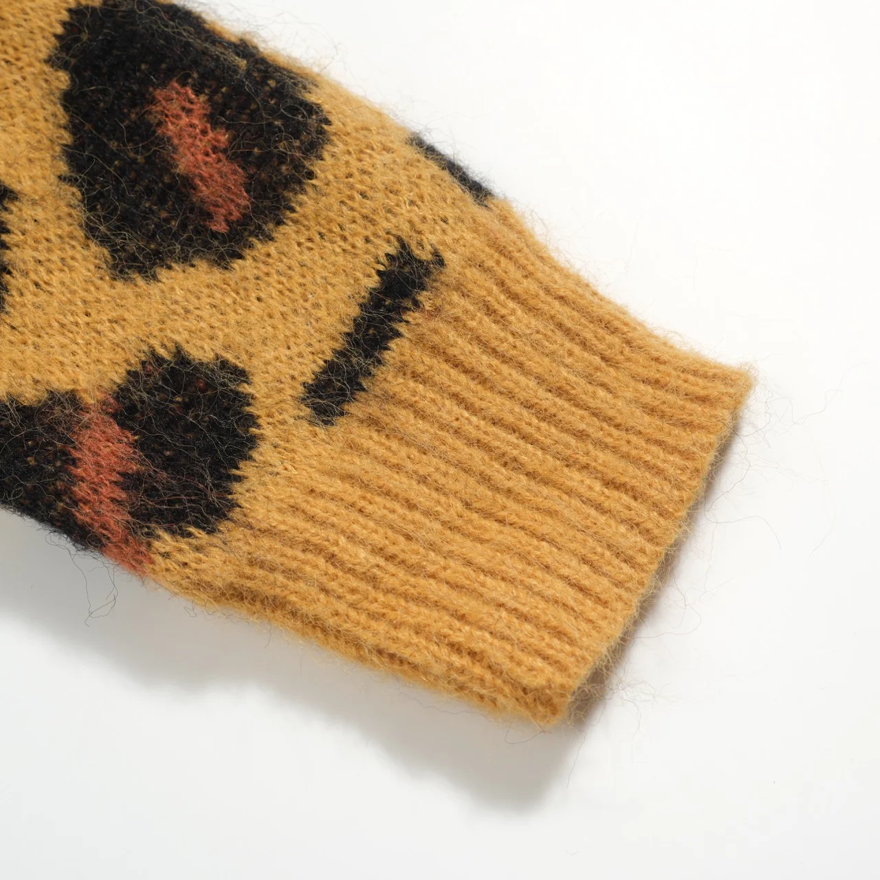 Men's yellow brown leopard print vintage knit sweater - Image 6
