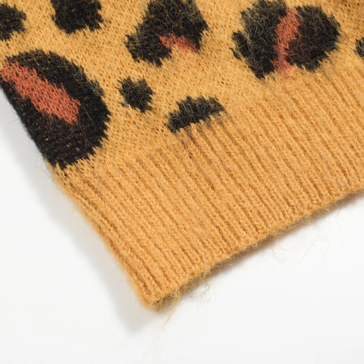 Men's yellow brown leopard print vintage knit sweater - Image 7
