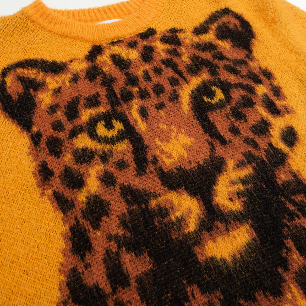 Men's yellow cheetah knitted sweater - Image 2