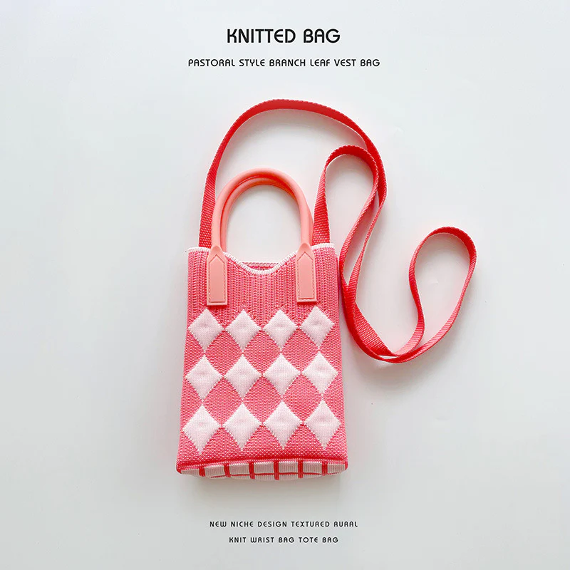 Pink Heart Shape Mini Phone Bag Knit Tote - Image 18