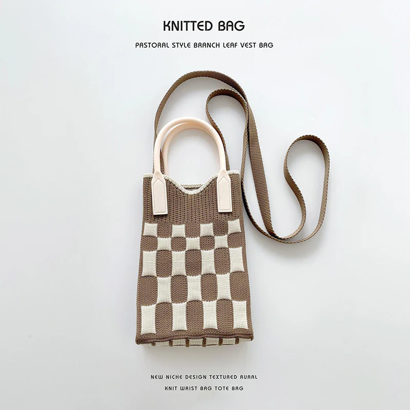 Pink Heart Shape Mini Phone Bag Knit Tote - Image 38