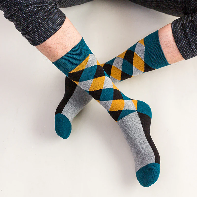 Rhombus Plaid Retro Contrast Color Tube Socks - Image 3