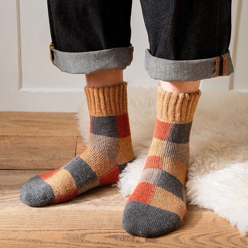 Thickened Fleece-Lined Warm Retro Extra Thick Plaid Tube Socks - Image 2