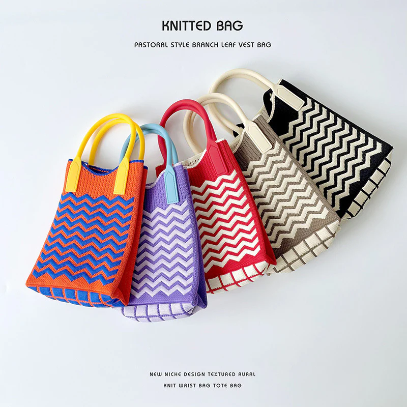 Vintage Diamond Knit Crossbody Phone Bag - Image 3